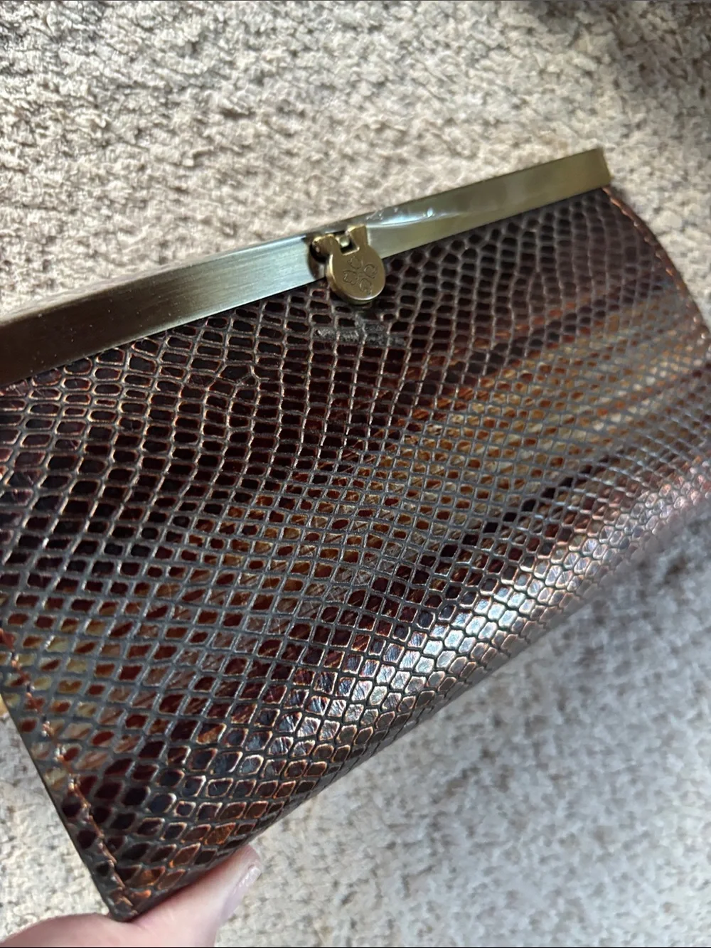 🆕 with tags Patricia Nash Brown Snakeskin Envelope Clutch with Brass Frame
